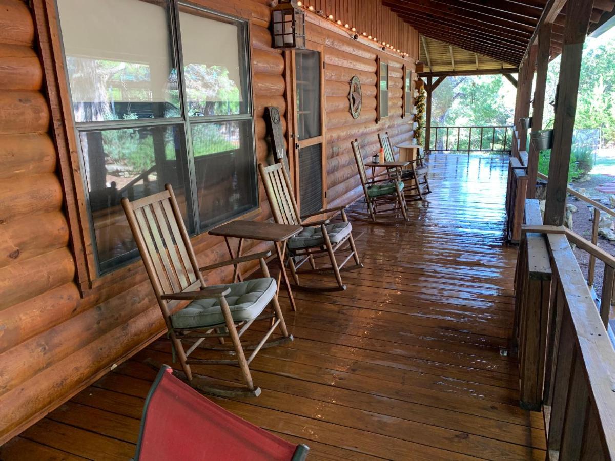 Lake Whitney Log Cabin Lakewood Harbor Exterior photo
