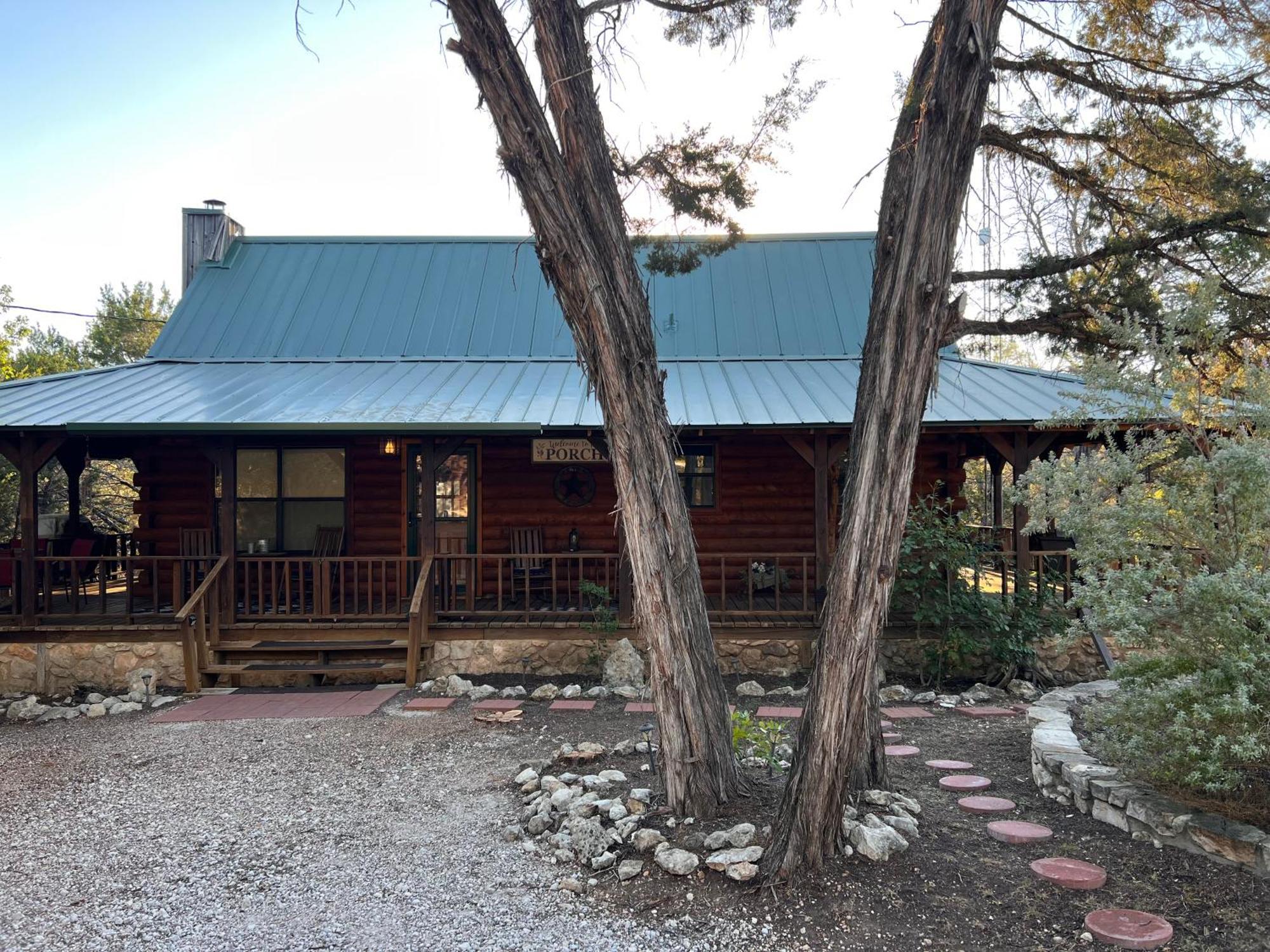 Lake Whitney Log Cabin Lakewood Harbor Exterior photo
