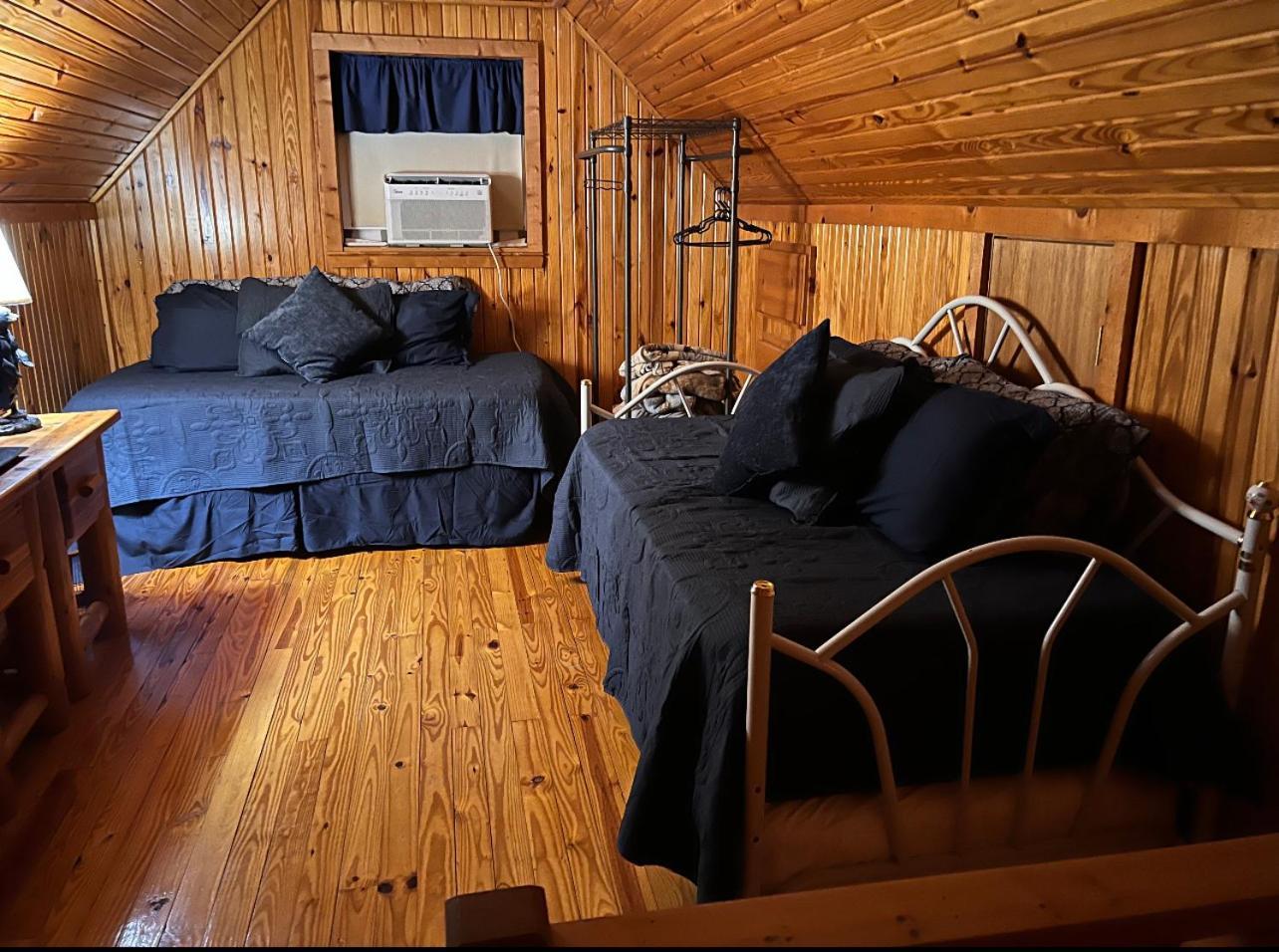 Lake Whitney Log Cabin Lakewood Harbor Exterior photo